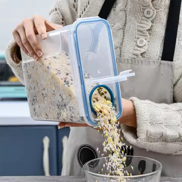 Sealed Pour-Spout Cereal & Grain Keeper (4L) with Tags